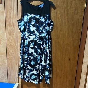 Simply Vera Dress